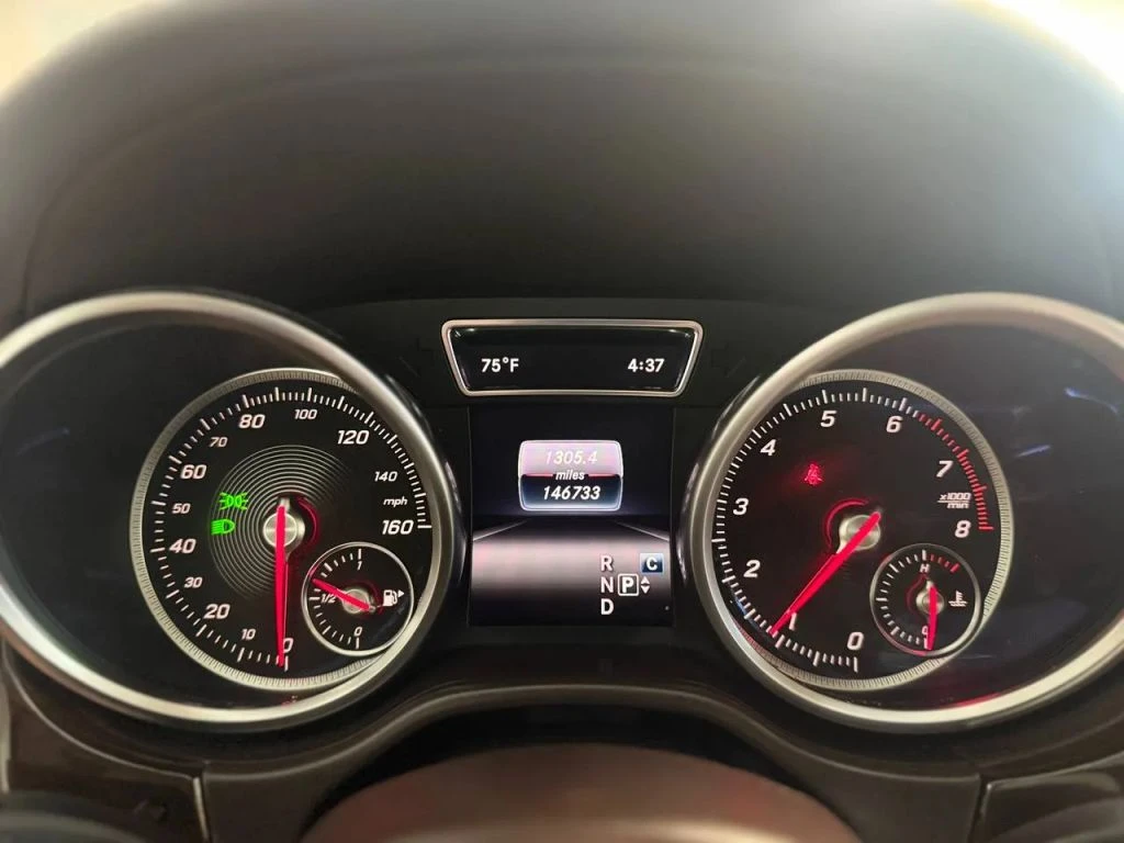 Mercedes-Benz GLS 4MATIC* Moonroof* PARKTRONIC* Lane Keeping* Blind  - изображение 8