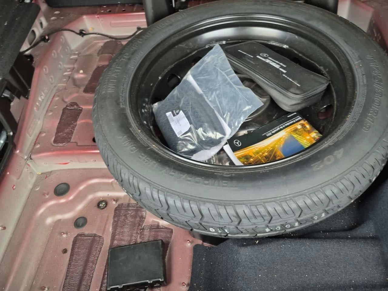 Mercedes-Benz GLC 300 AMG Line * 360 камера * Без инциденти * CARFAX * , снимка 14 - Автомобили и джипове - 54037662