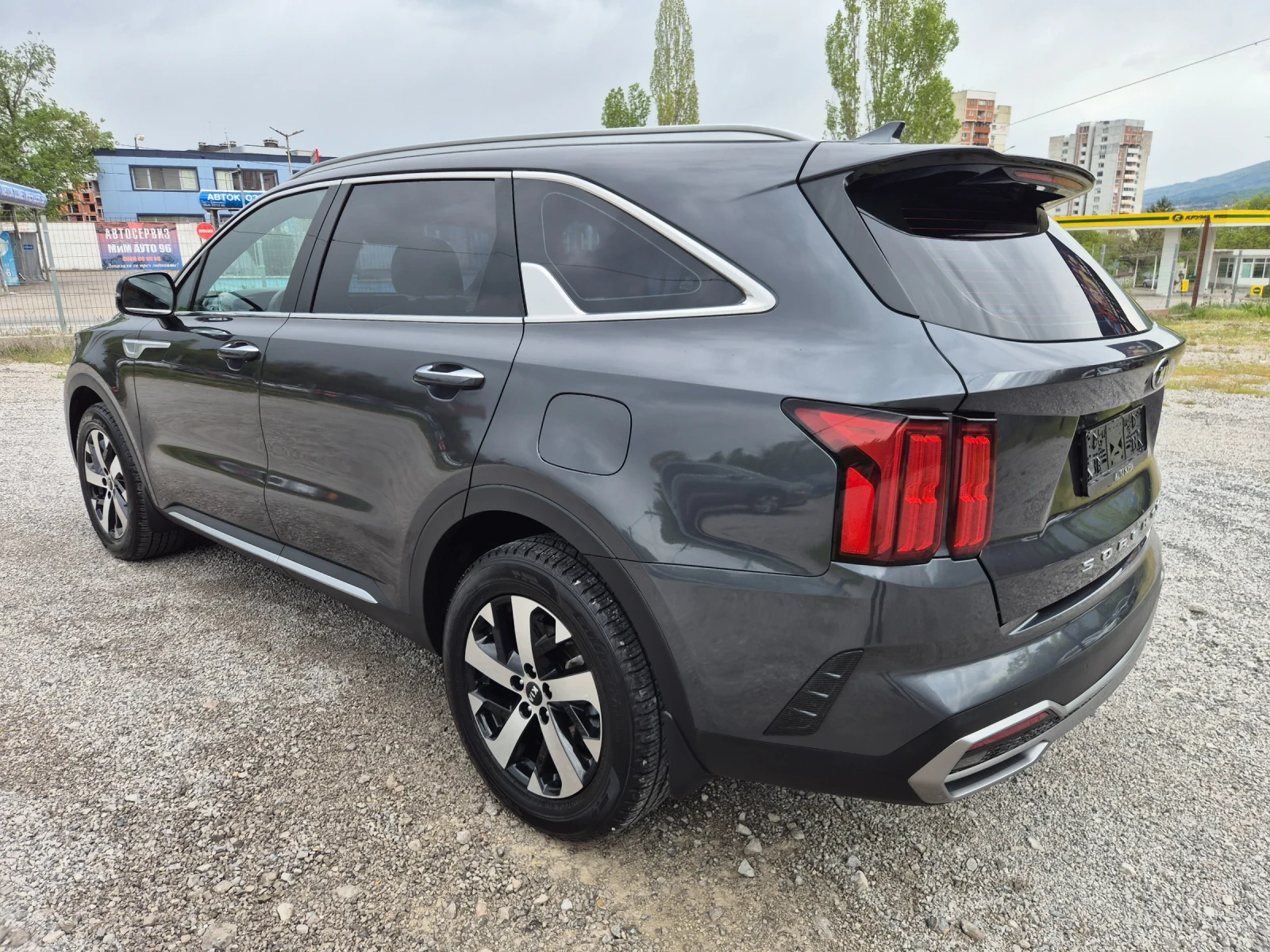 Kia Sorento Premium , снимка 8 - Автомобили и джипове - 54390883