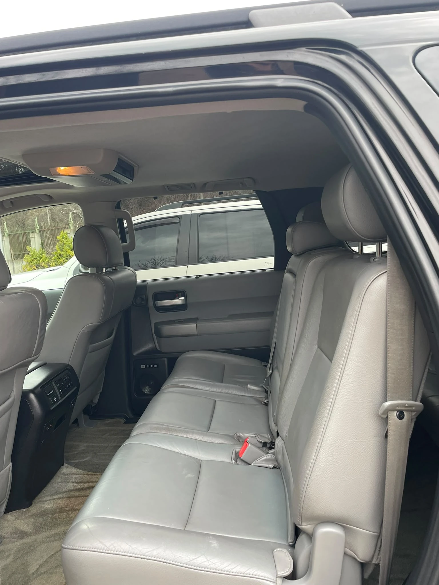 Toyota Sequoia Limited, снимка 11 - Автомобили и джипове - 54791336