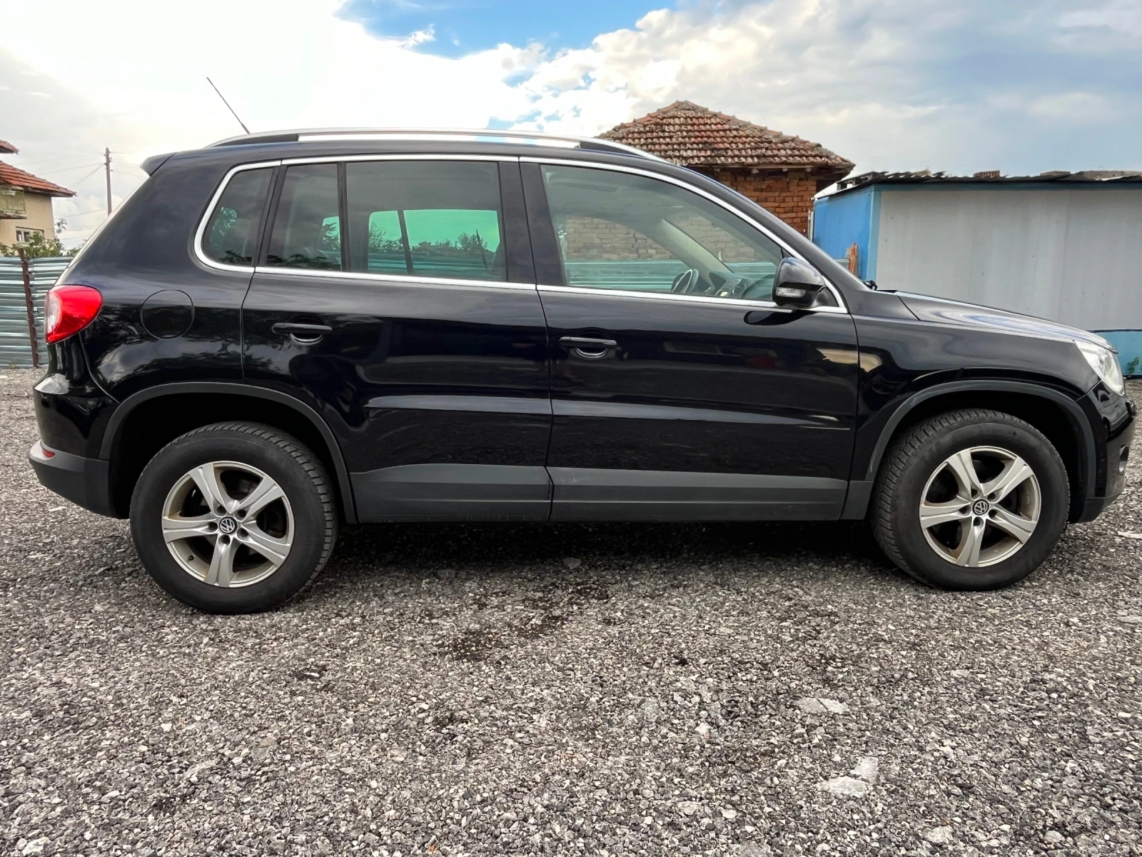 VW Tiguan 2.0TDI 4x4 КСЕНОН, снимка 5 - Автомобили и джипове - 55002814