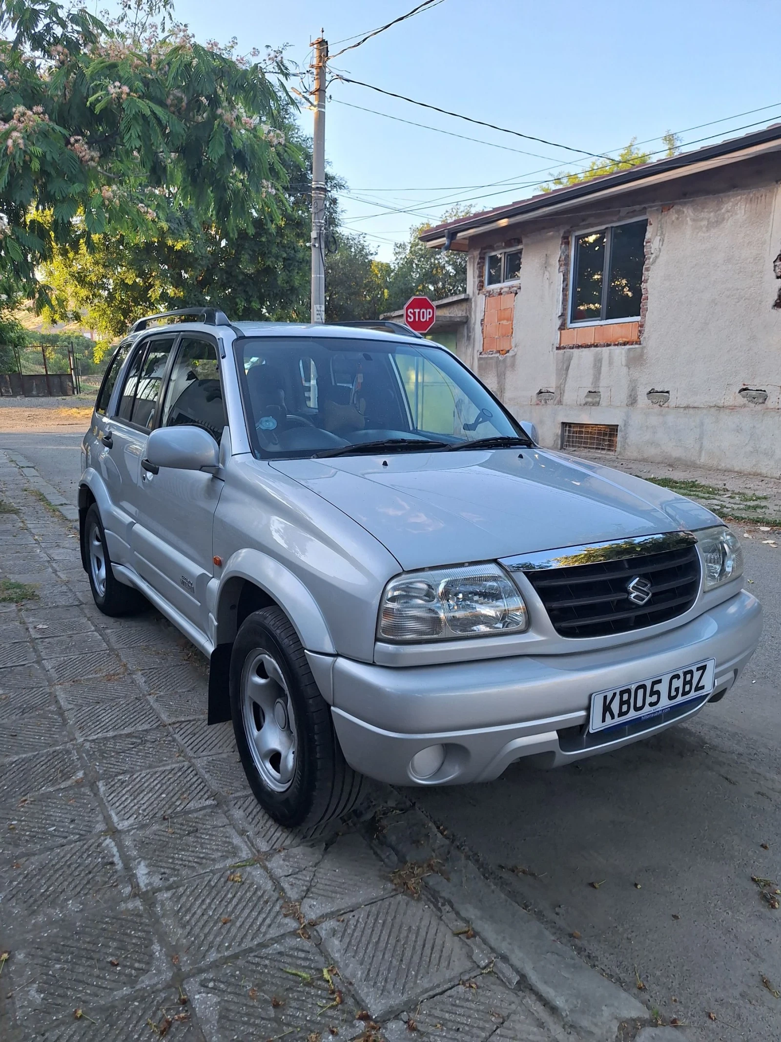 Suzuki Grand vitara 2.0 128к.с. Автомат НОВ , снимка 2 - Автомобили и джипове - 55184508