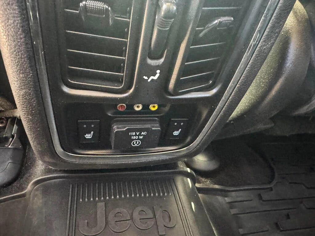Jeep Grand cherokee Limited 4x4 5.7 * DISTRONIC * ОБДУХ * TV * KAMEPA, снимка 11 - Автомобили и джипове - 55296413