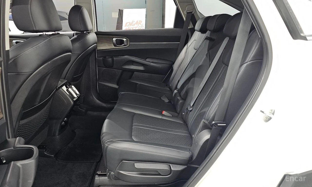 Kia Sorento 2.2D Trendy 4x4* ПОДГРЕВ* КАМЕРА* КРАЙНА ЦЕНА* , снимка 15 - Автомобили и джипове - 55485171