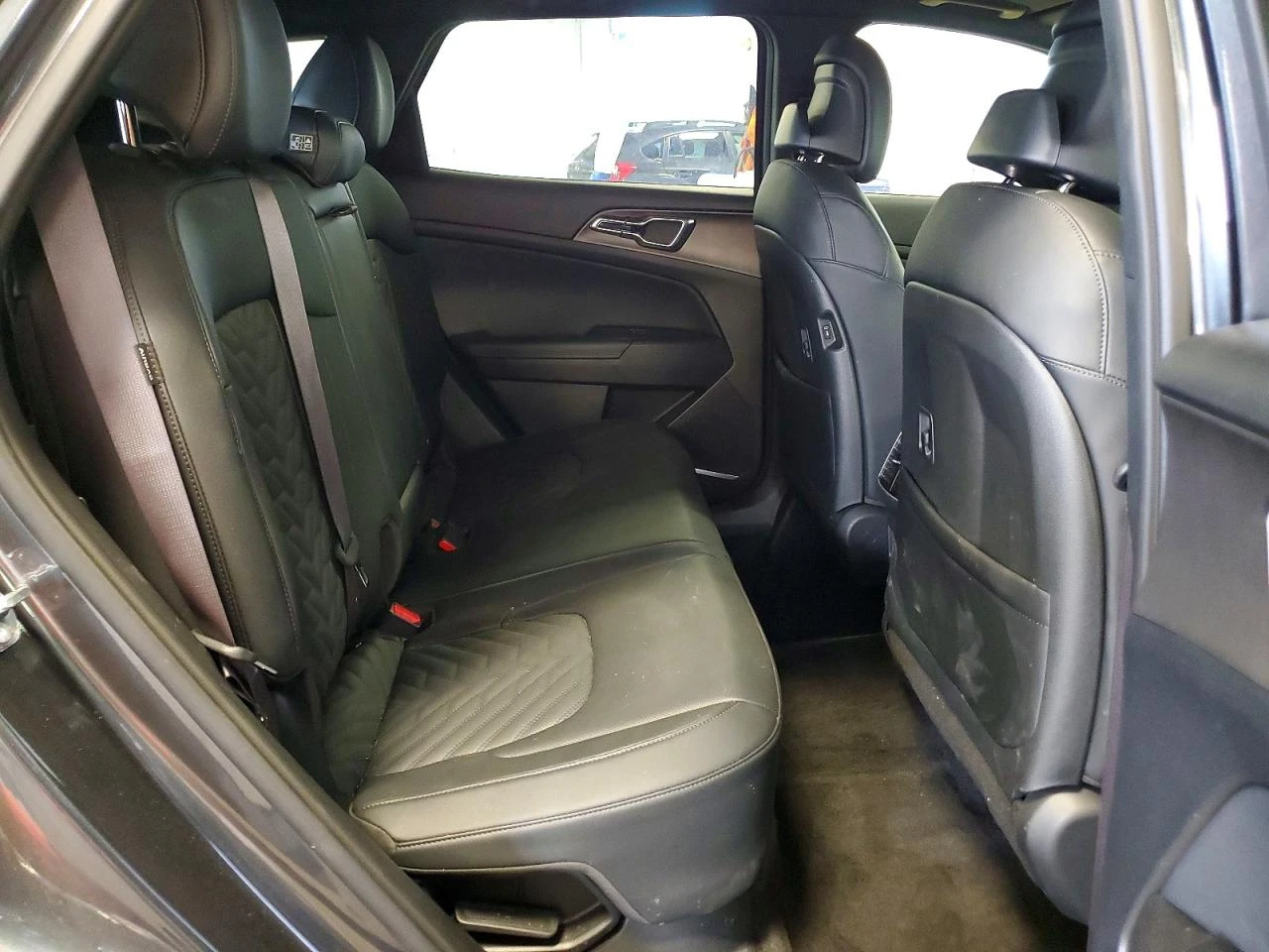 Kia Sportage 1.6l Hybrid X-Line, снимка 11 - Автомобили и джипове - 56040609