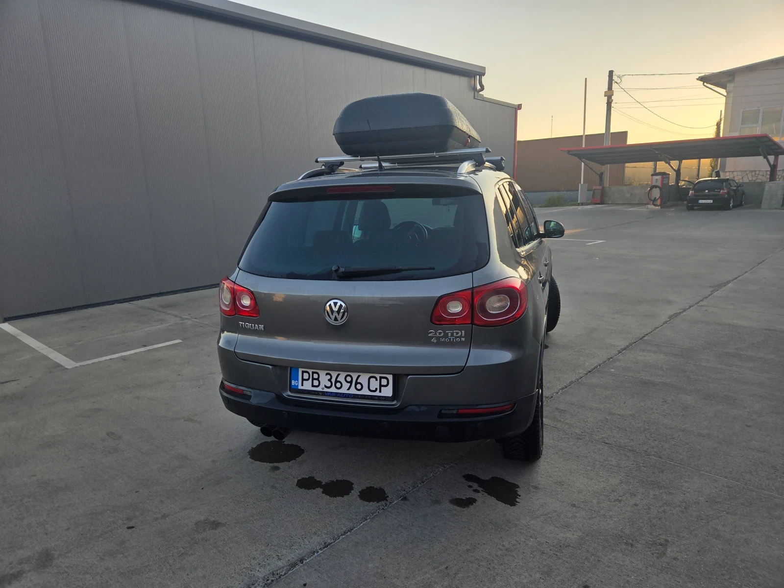 VW Tiguan, снимка 7 - Автомобили и джипове - 56222094
