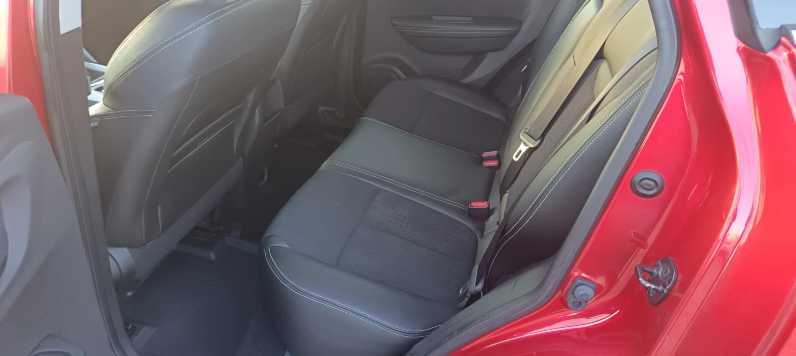 Renault Kadjar Панорама * Keyless *  , снимка 11 - Автомобили и джипове - 56442715