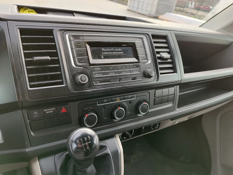 VW Transporter, снимка 13 - Бусове и автобуси - 52725937