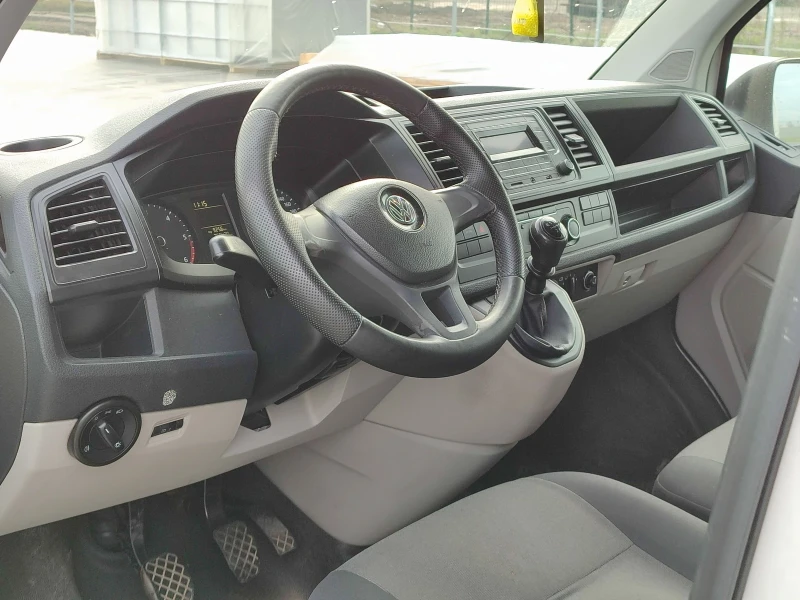 VW Transporter, снимка 4 - Бусове и автобуси - 52725937