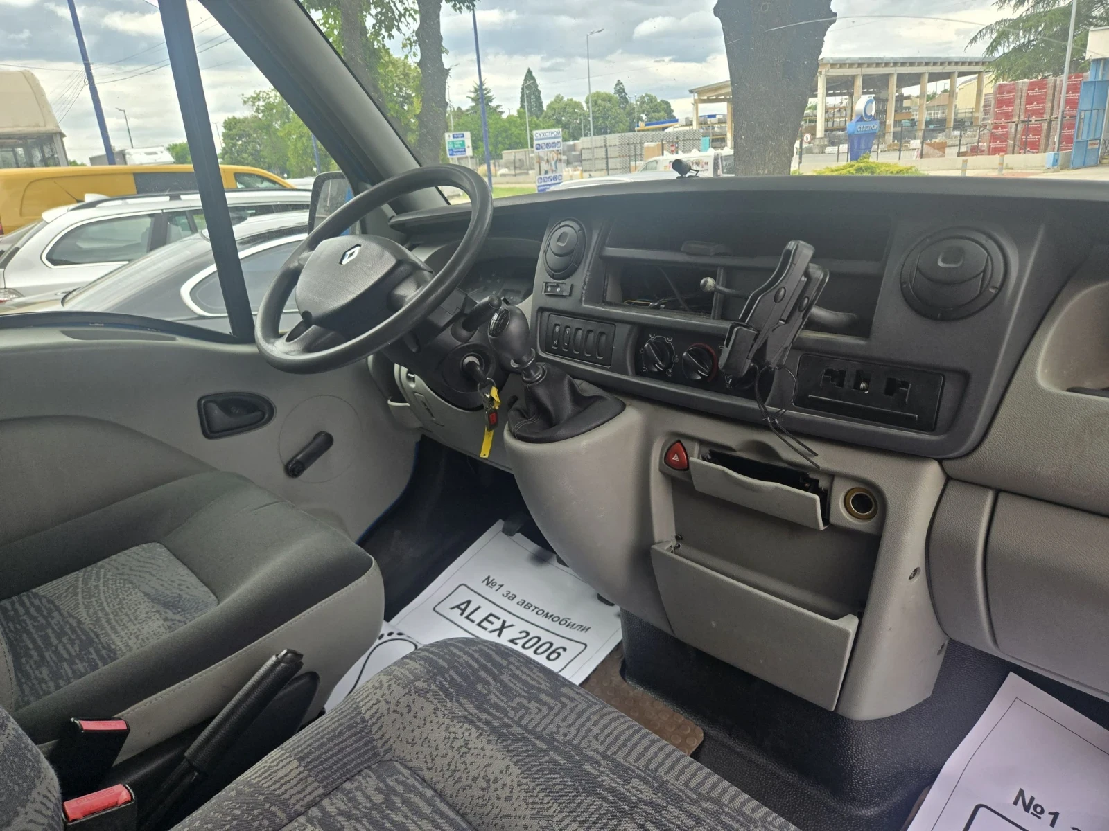 Renault Master 2, 5 дизел - изображение 8