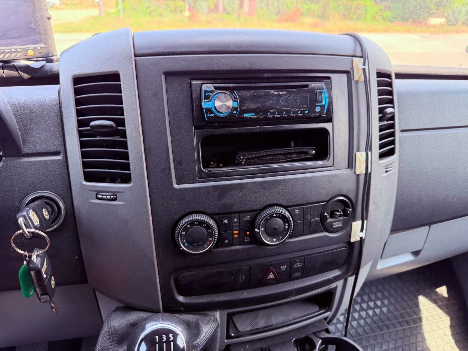 VW Crafter 2.0tdi 136hp 2014, снимка 5 - Бусове и автобуси - 55432134
