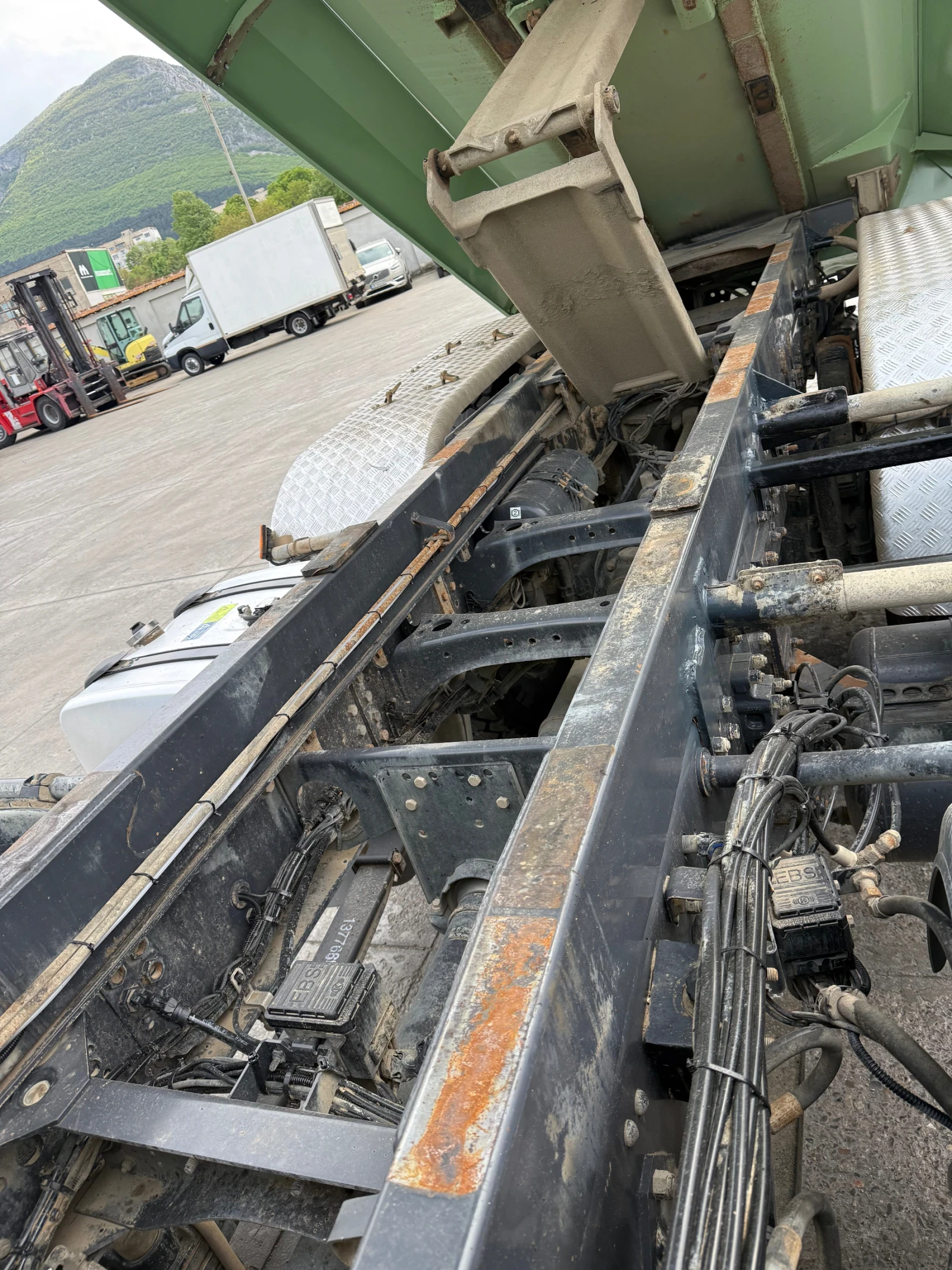 Scania G 400* 8x4* 400�.�.* ��������* �������* ���� ���� | Mobile.bg � ����������� 12