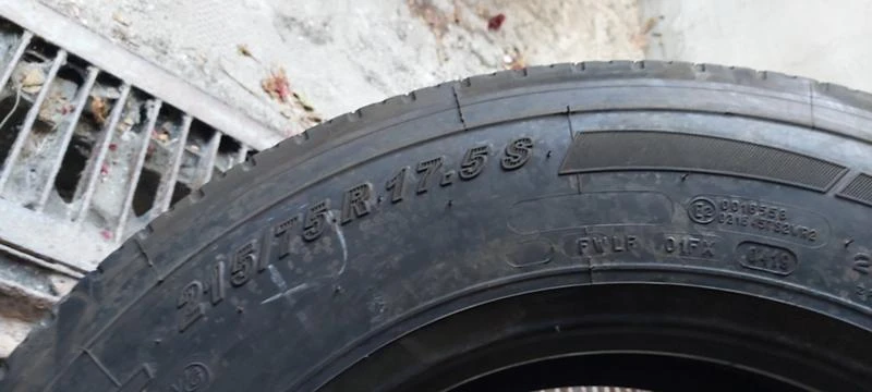 Гуми Летни 215/75R17.5, снимка 6 - Гуми и джанти - 41999520