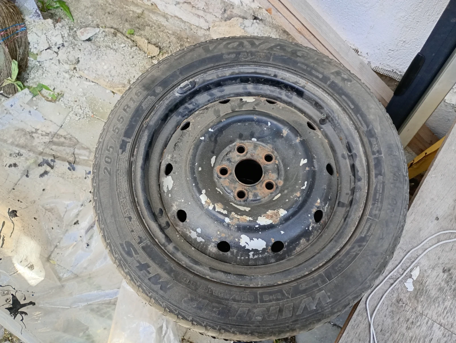 Гуми с джанти Други 205/55R16, снимка 3 - Гуми и джанти - 54732270