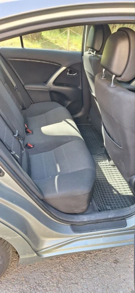 Toyota Avensis Хечбек , снимка 10