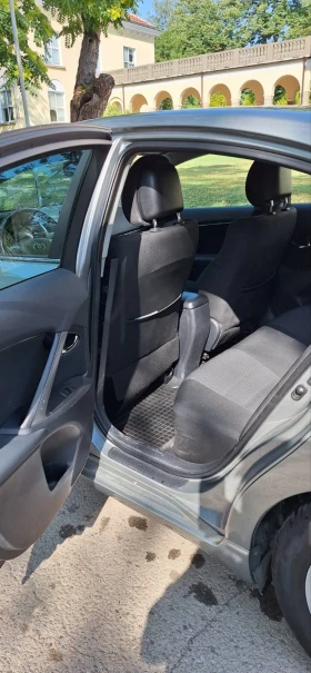 Toyota Avensis Хечбек , снимка 9