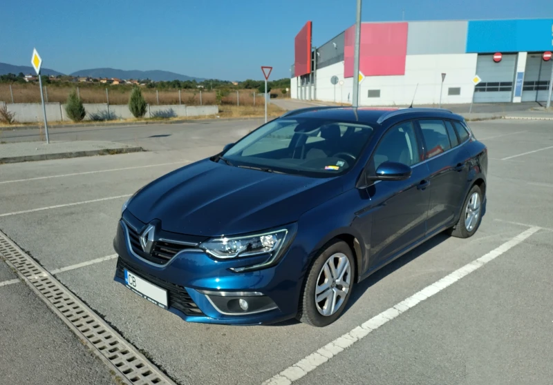 Renault Megane 4, снимка 1 - Автомобили и джипове - 47026199