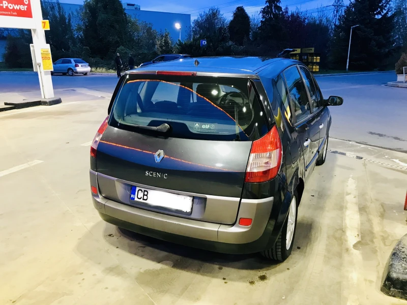 Renault Scenic, снимка 2 - Автомобили и джипове - 47198278