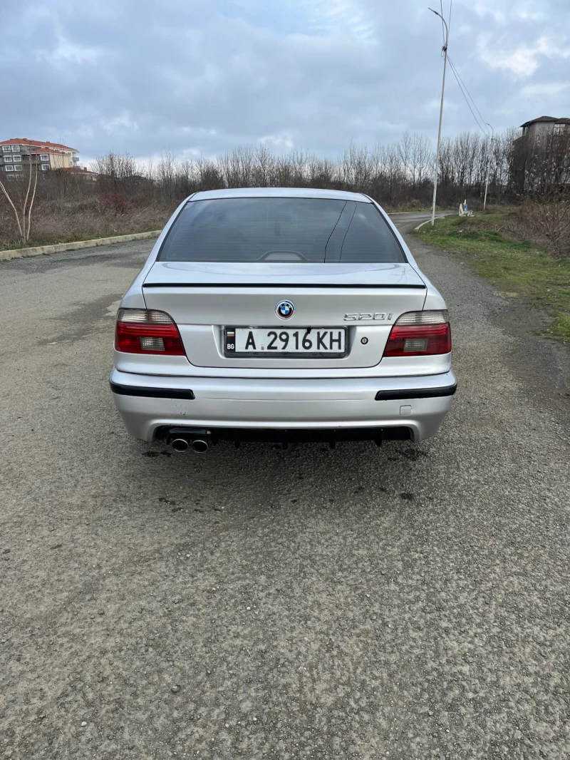 BMW 520, снимка 6 - Автомобили и джипове - 48551627