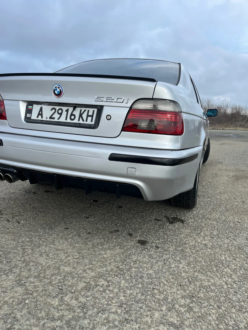 BMW 520, снимка 4 - Автомобили и джипове - 48551627