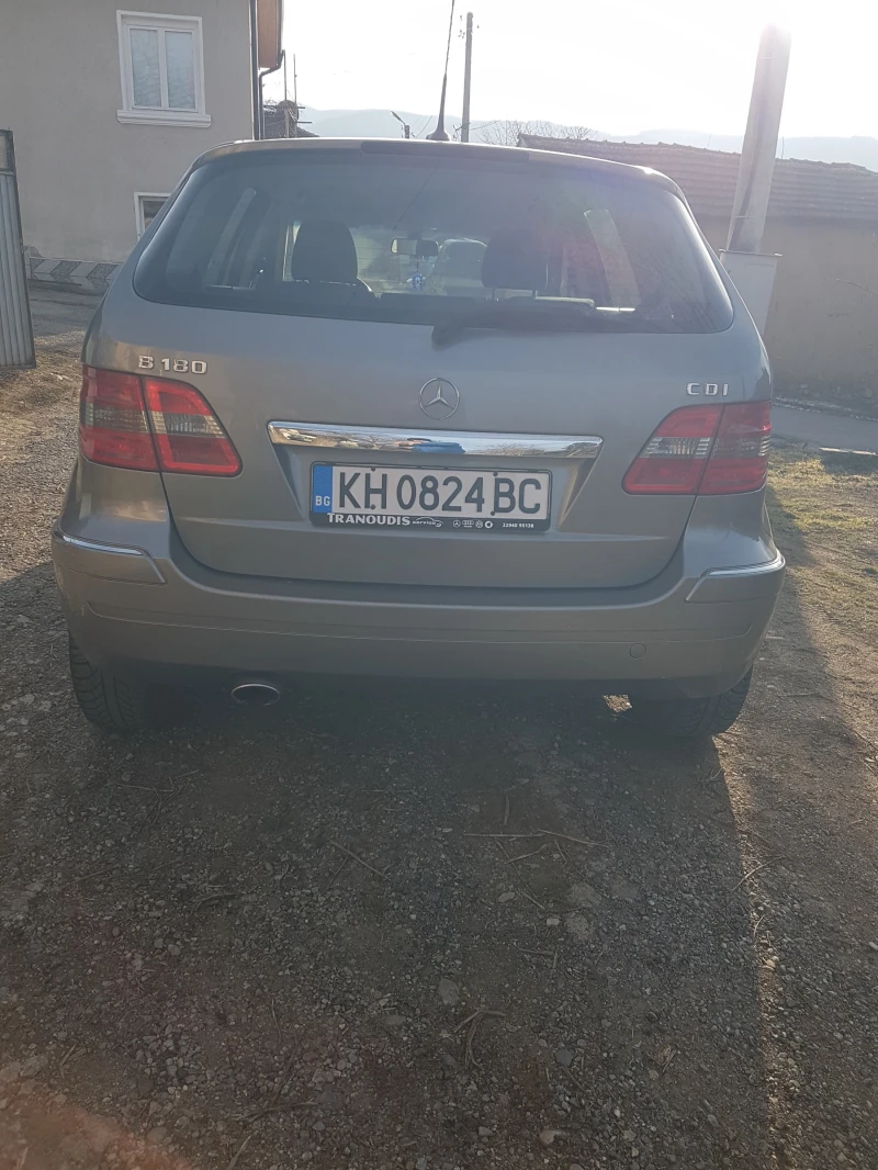 Mercedes-Benz B 180, снимка 5 - Автомобили и джипове - 49259099