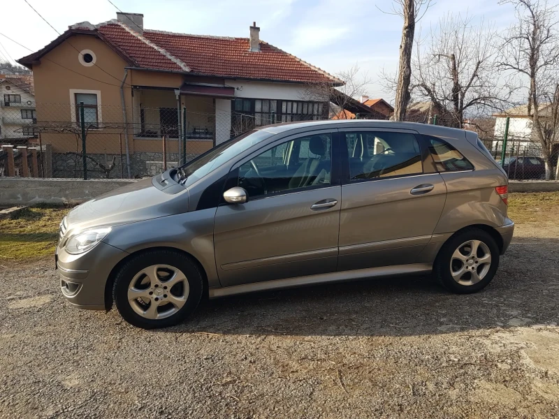 Mercedes-Benz B 180, снимка 6 - Автомобили и джипове - 49259099