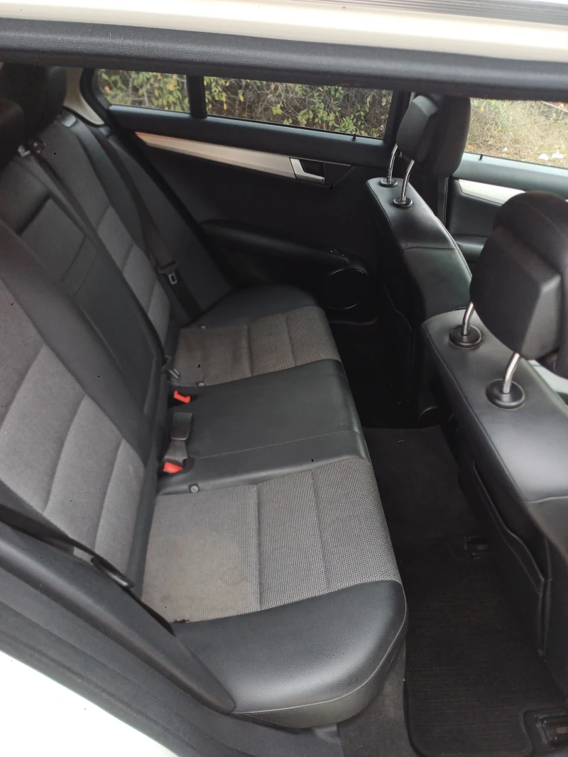 Mercedes-Benz C 220 2.2 170 avantagrde amg line, снимка 5 - Автомобили и джипове - 51959969