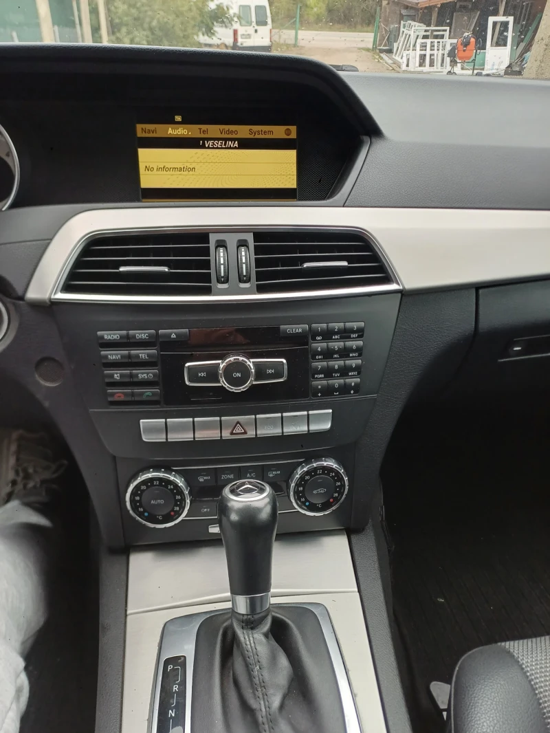 Mercedes-Benz C 220 2.2 170 avantagrde amg line, снимка 17 - Автомобили и джипове - 51959969