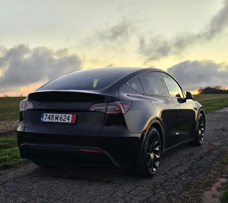 Tesla Model Y 4x4 с гаранция, снимка 7 - Автомобили и джипове - 52270190