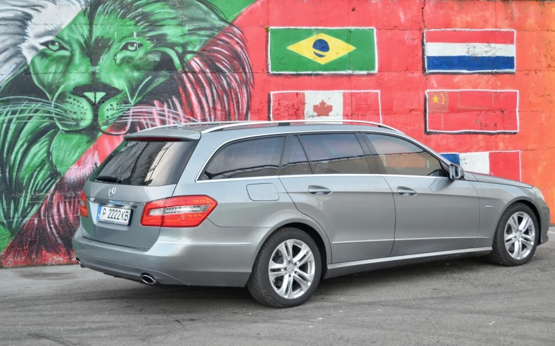 Mercedes-Benz E 350 CDI 4-matic, снимка 3 - Автомобили и джипове - 52553854