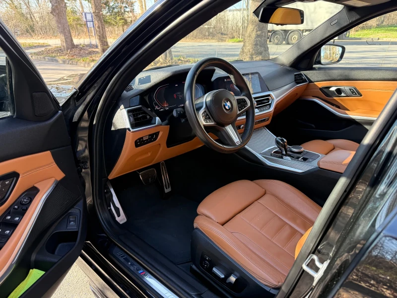 BMW 330 M пакет / Перфектен / 67000 km, снимка 7 - Автомобили и джипове - 52702059