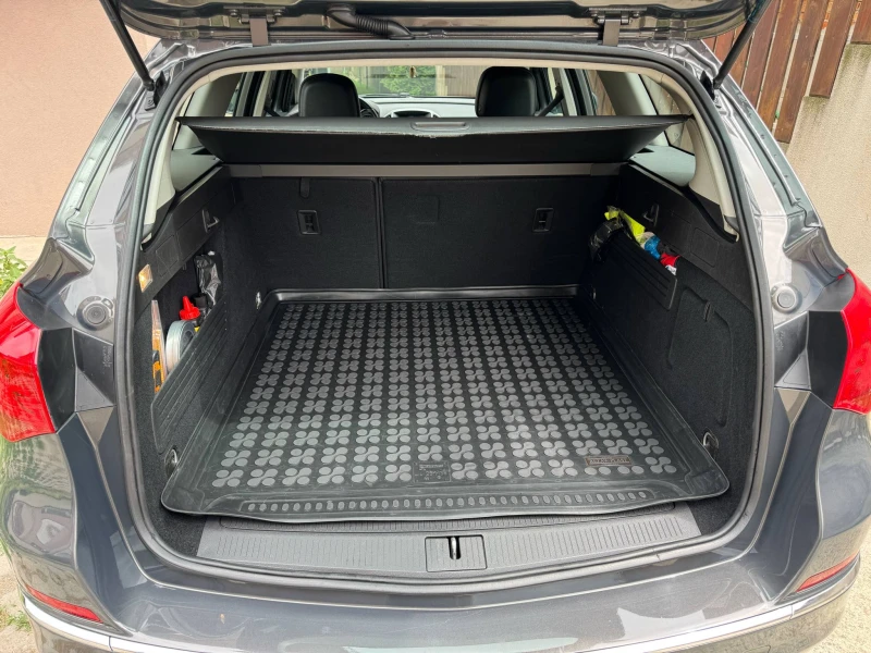 Opel Astra, снимка 12 - Автомобили и джипове - 52866834