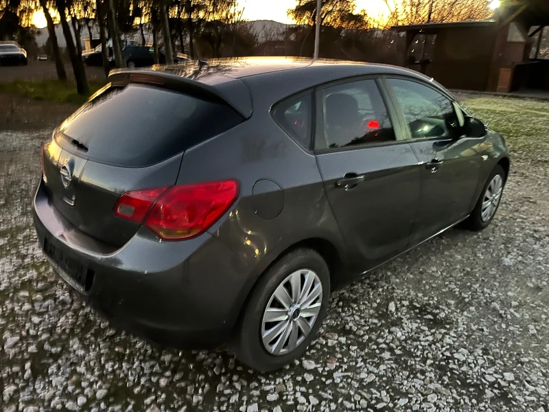 Opel Astra 1.6i, снимка 3 - Автомобили и джипове - 52930912