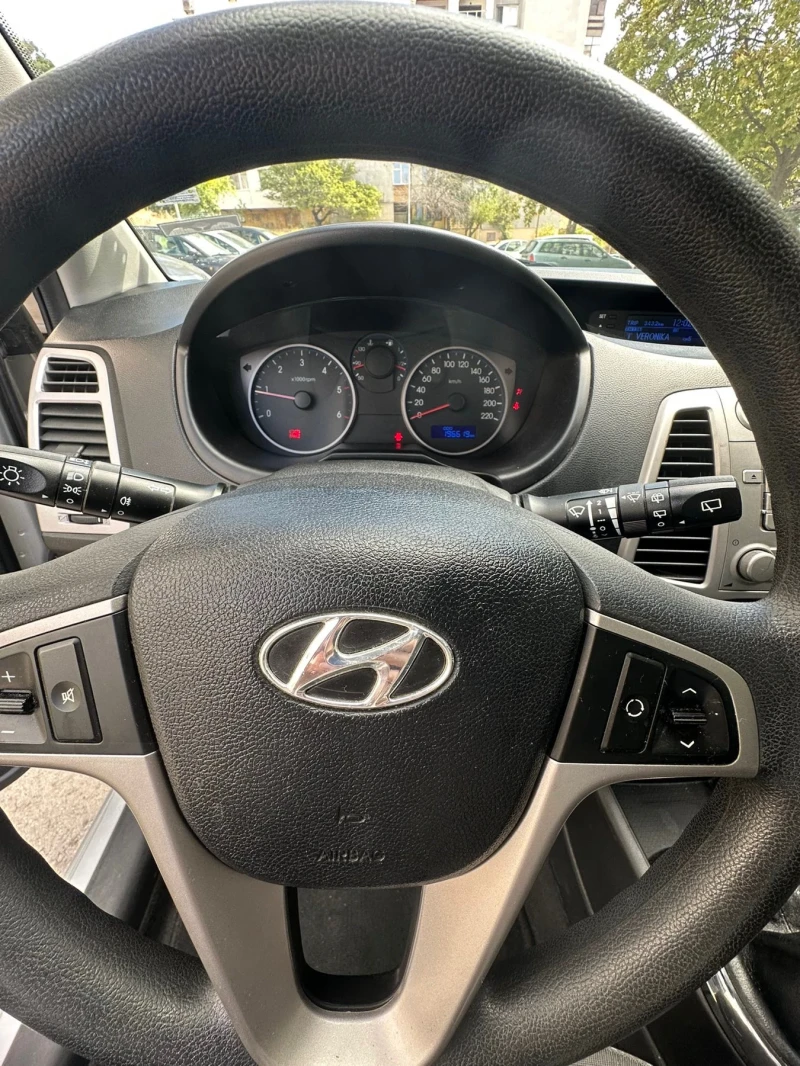Hyundai I20, снимка 8 - Автомобили и джипове - 53096189