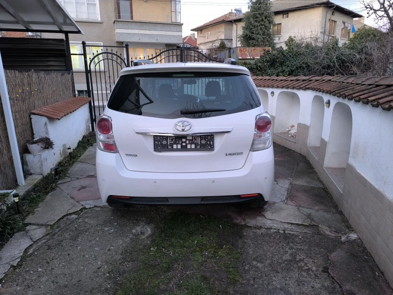 Toyota Verso 1.8 бензин , снимка 4 - Автомобили и джипове - 53585677