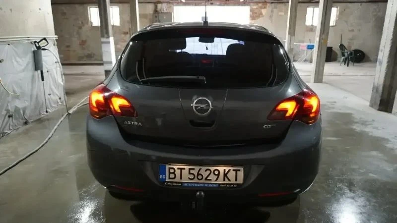 Opel Astra 1.7 CDTI, снимка 7 - Автомобили и джипове - 49422971