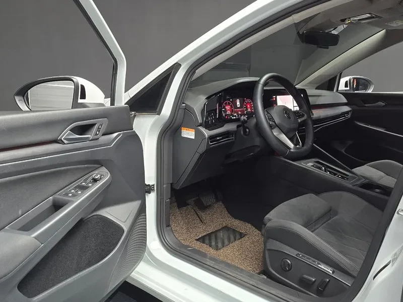 VW Golf 2.0 TDI PRESTIGE, снимка 9 - Автомобили и джипове - 54869158