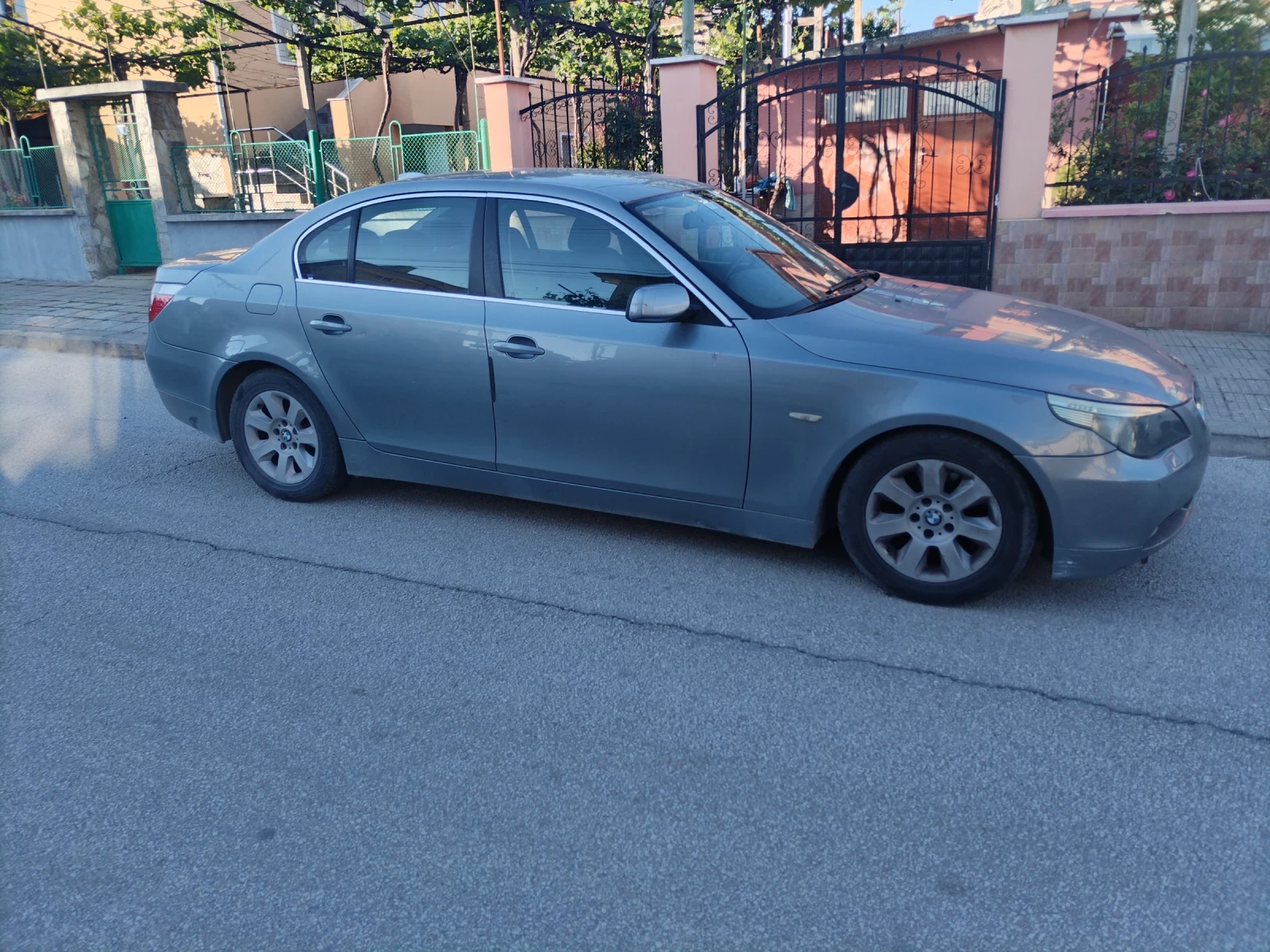 BMW 520 2.2 ШЕСТ СКОРОСТИ  - изображение 4
