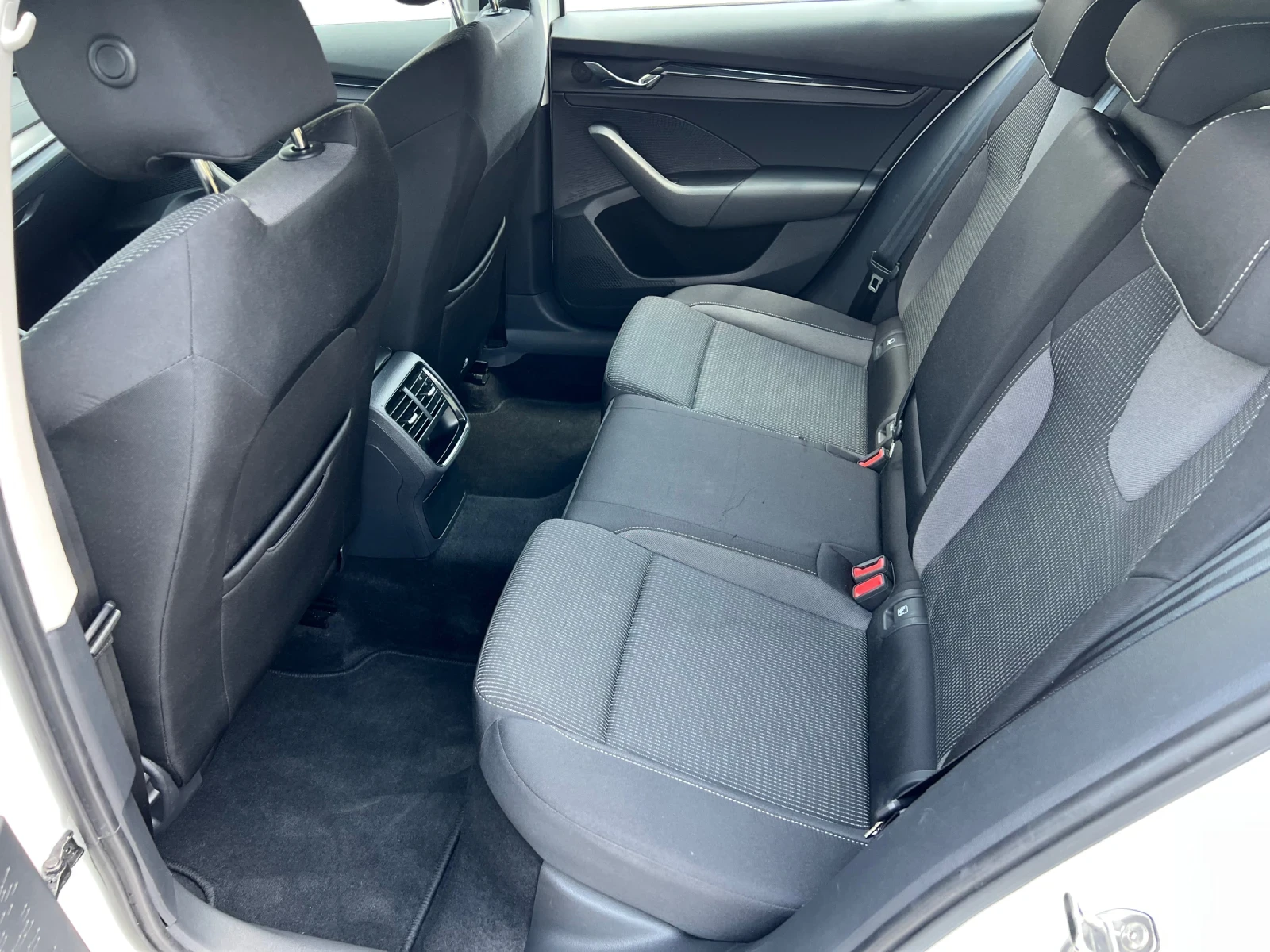 Skoda Octavia 2.0TDi, 4x4 | Mobile.bg � ����������� 14