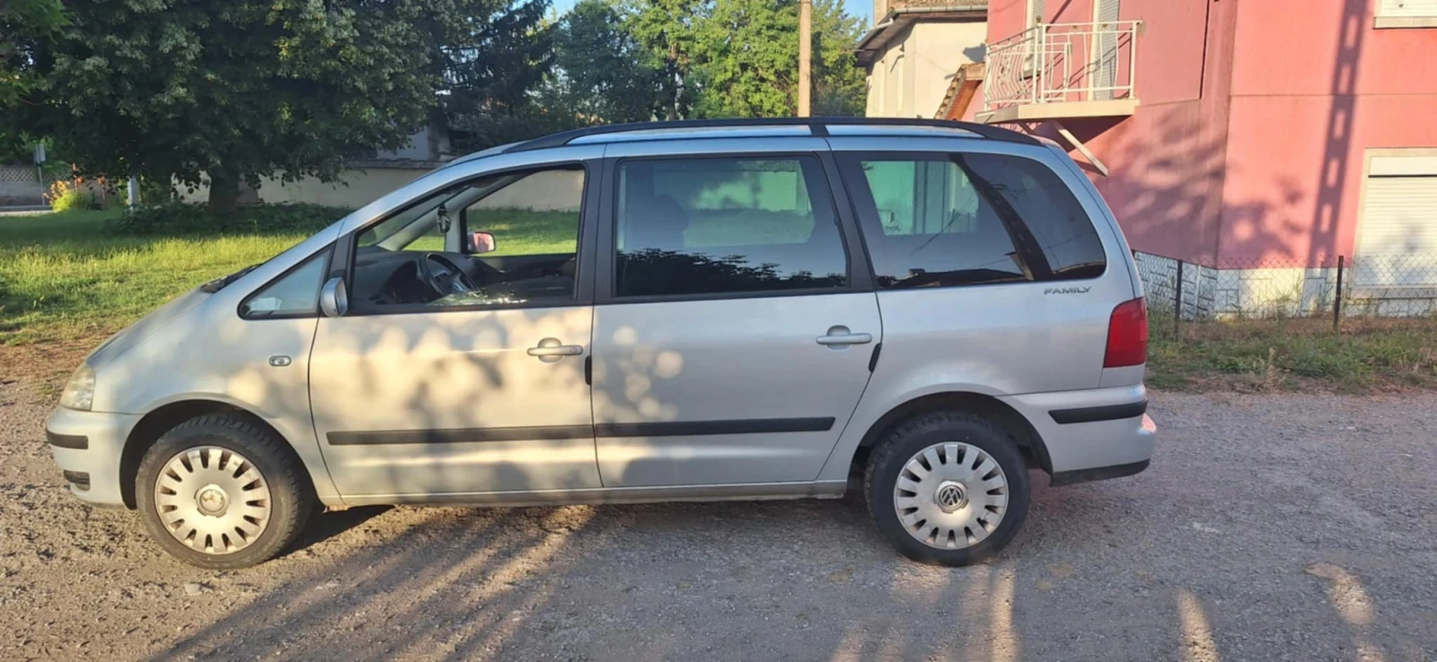 VW Sharan  - изображение 2