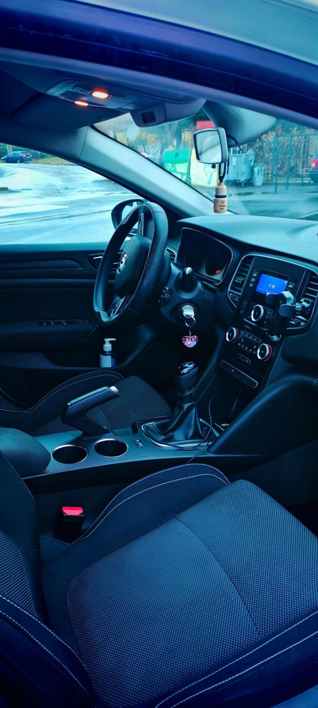 Renault Megane | Mobile.bg   6