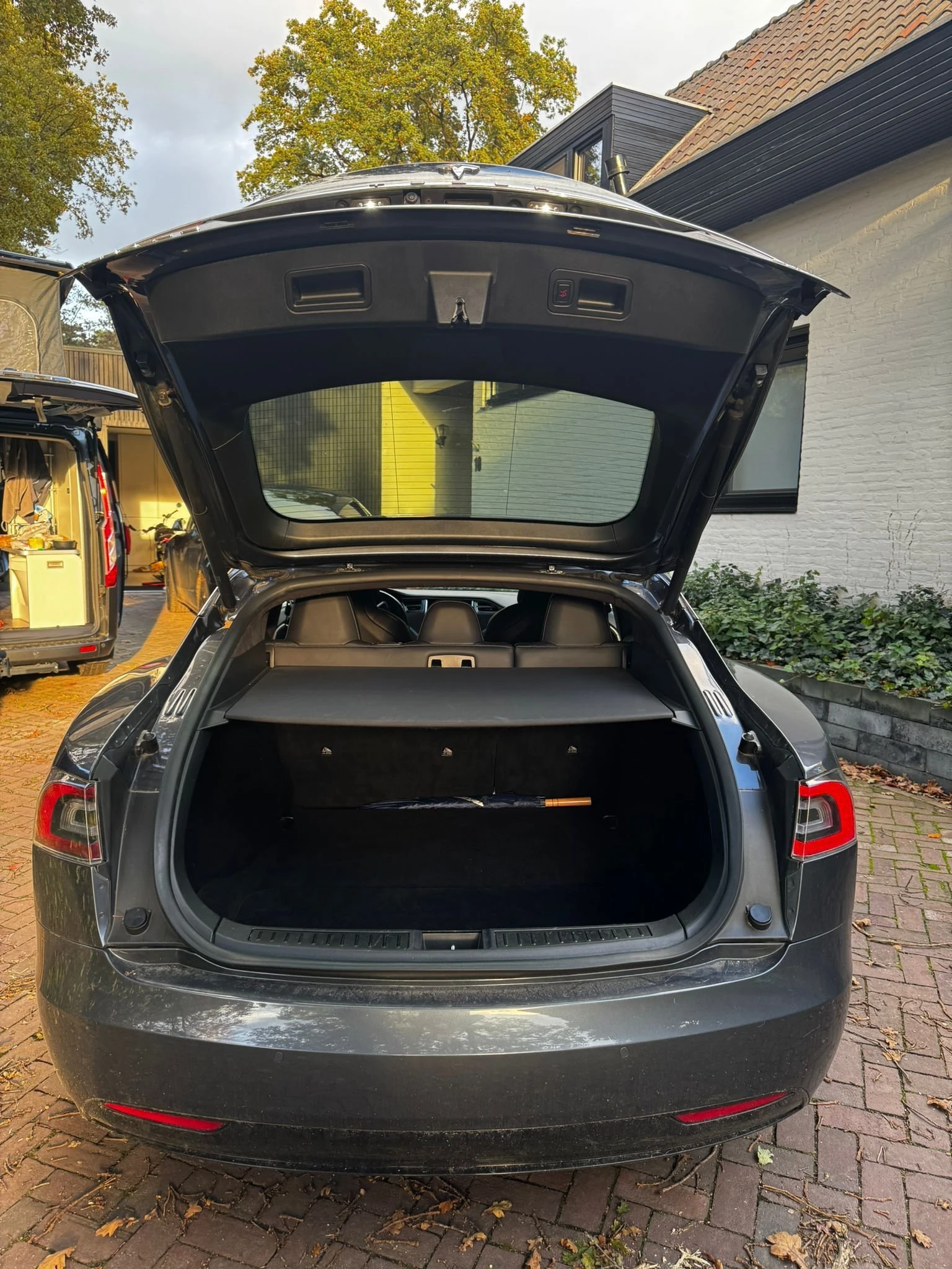 Tesla Model S 100D Dual Motor - изображение 7