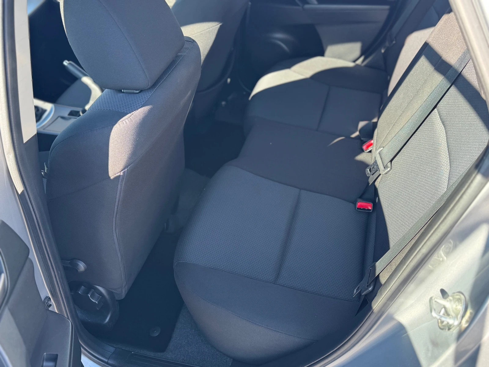 Mazda 3 1.6 140000 km. | Mobile.bg � ����������� 5