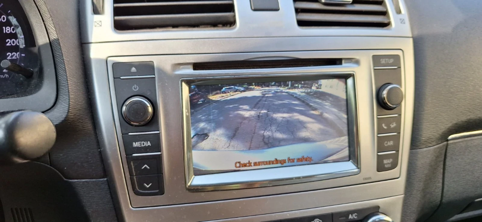 Toyota Avensis ������  | Mobile.bg � ����������� 12