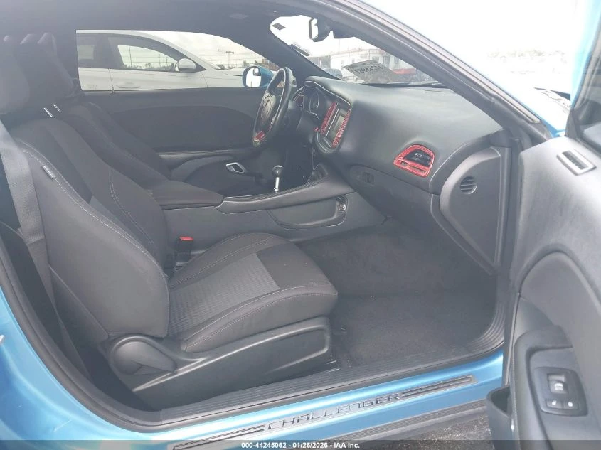 Dodge Challenger R/T - изображение 5