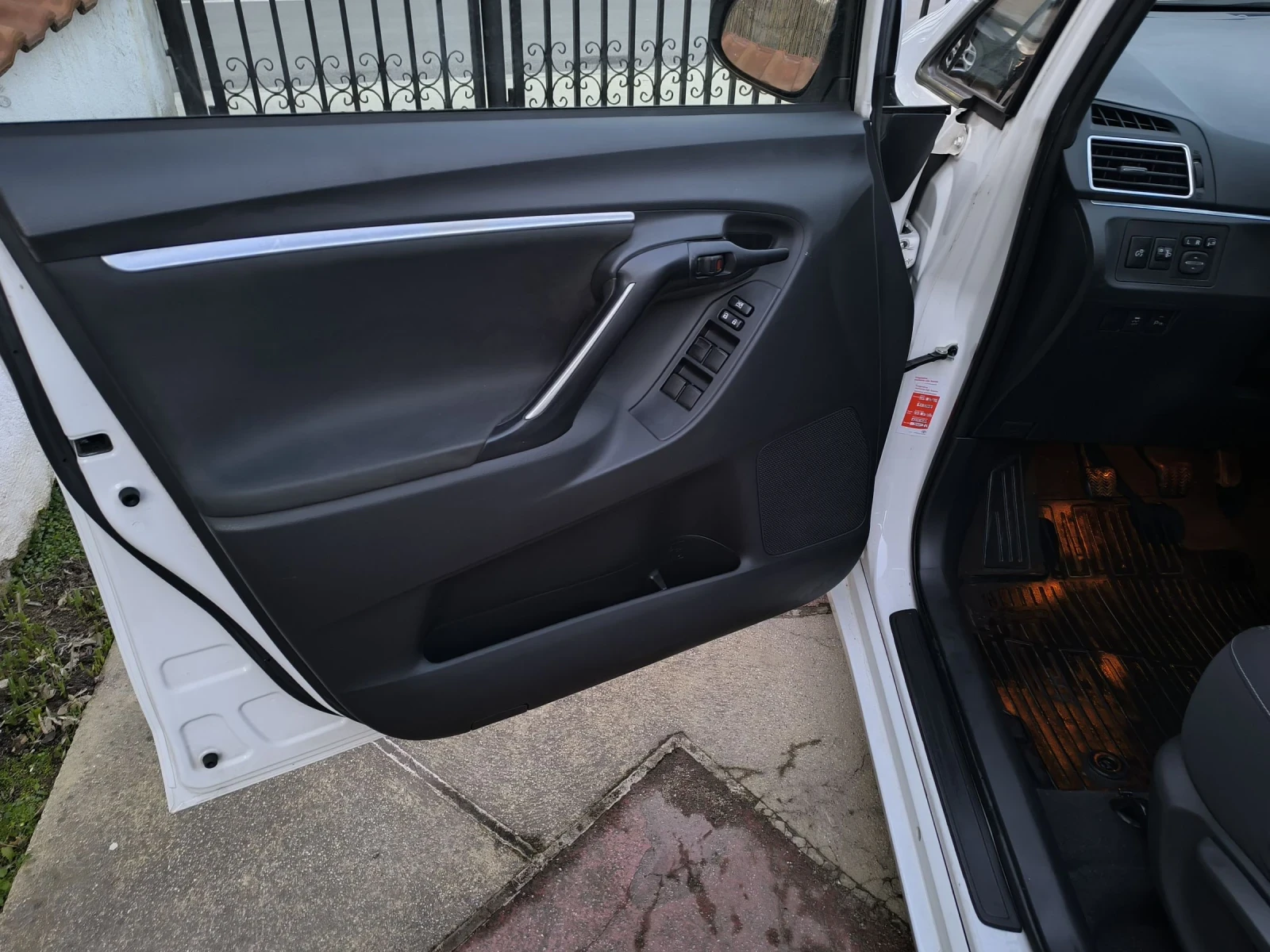 Toyota Verso 1.8 бензин  - изображение 6