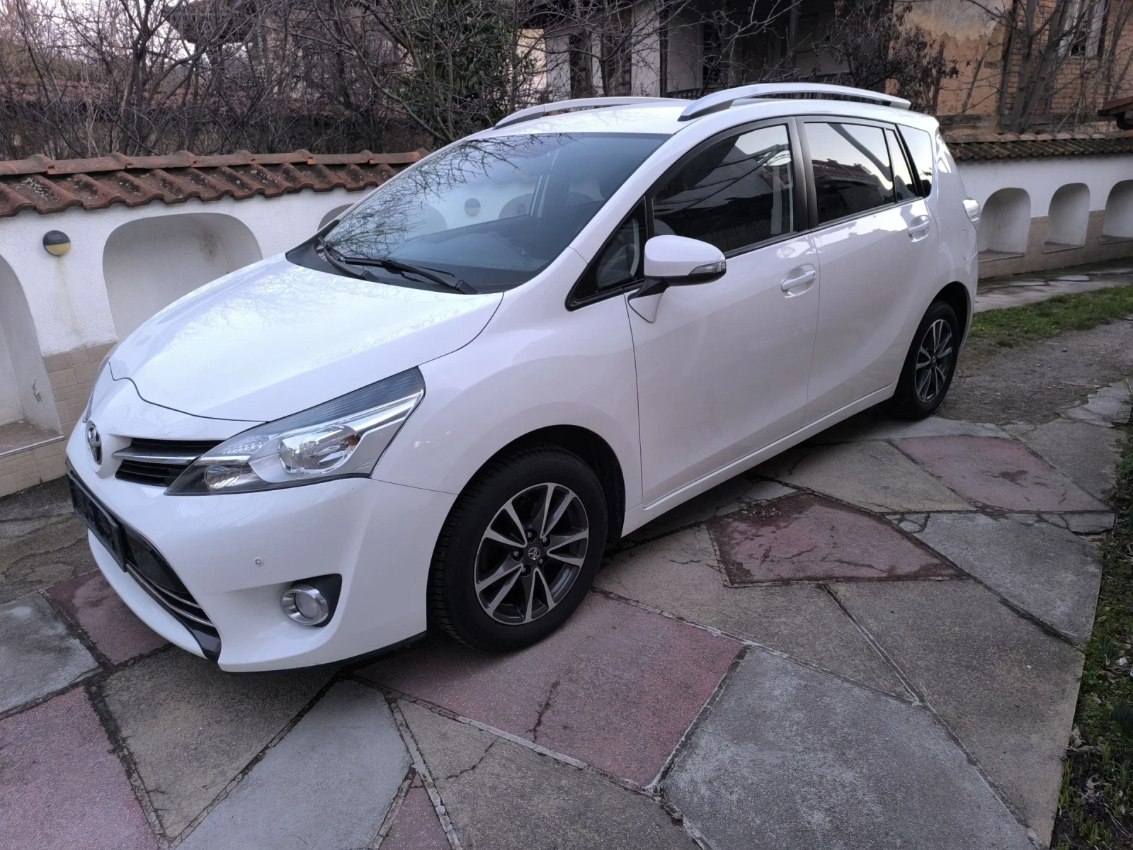 Toyota Verso 1.8 бензин  - изображение 2