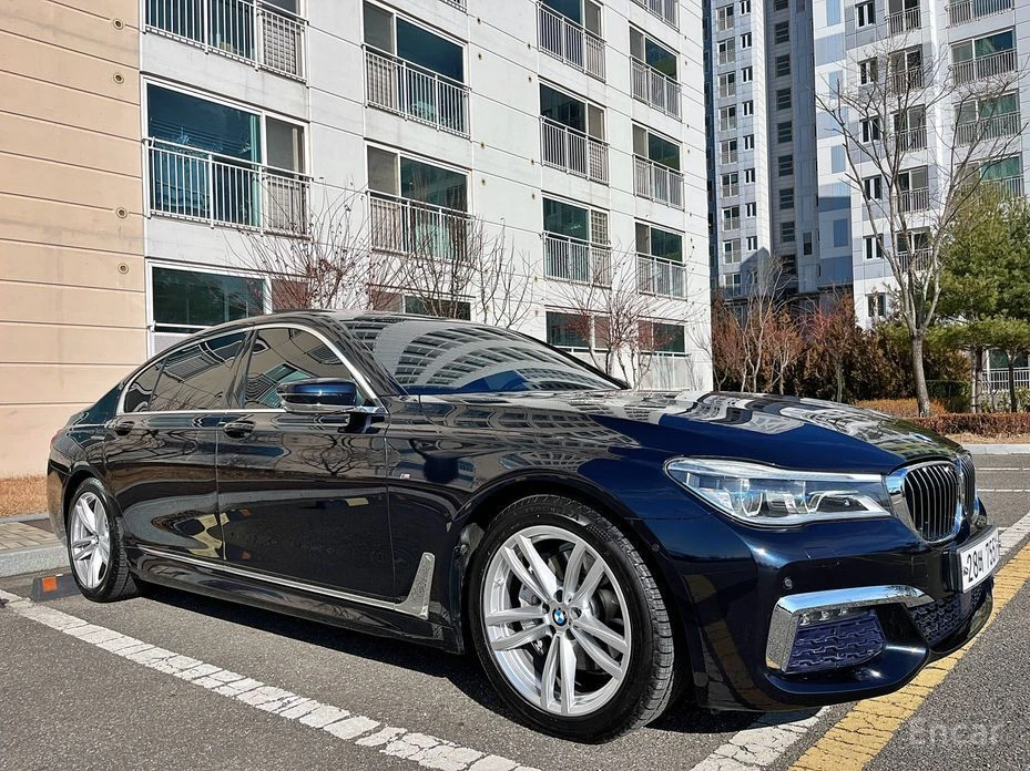 BMW 740  - изображение 10