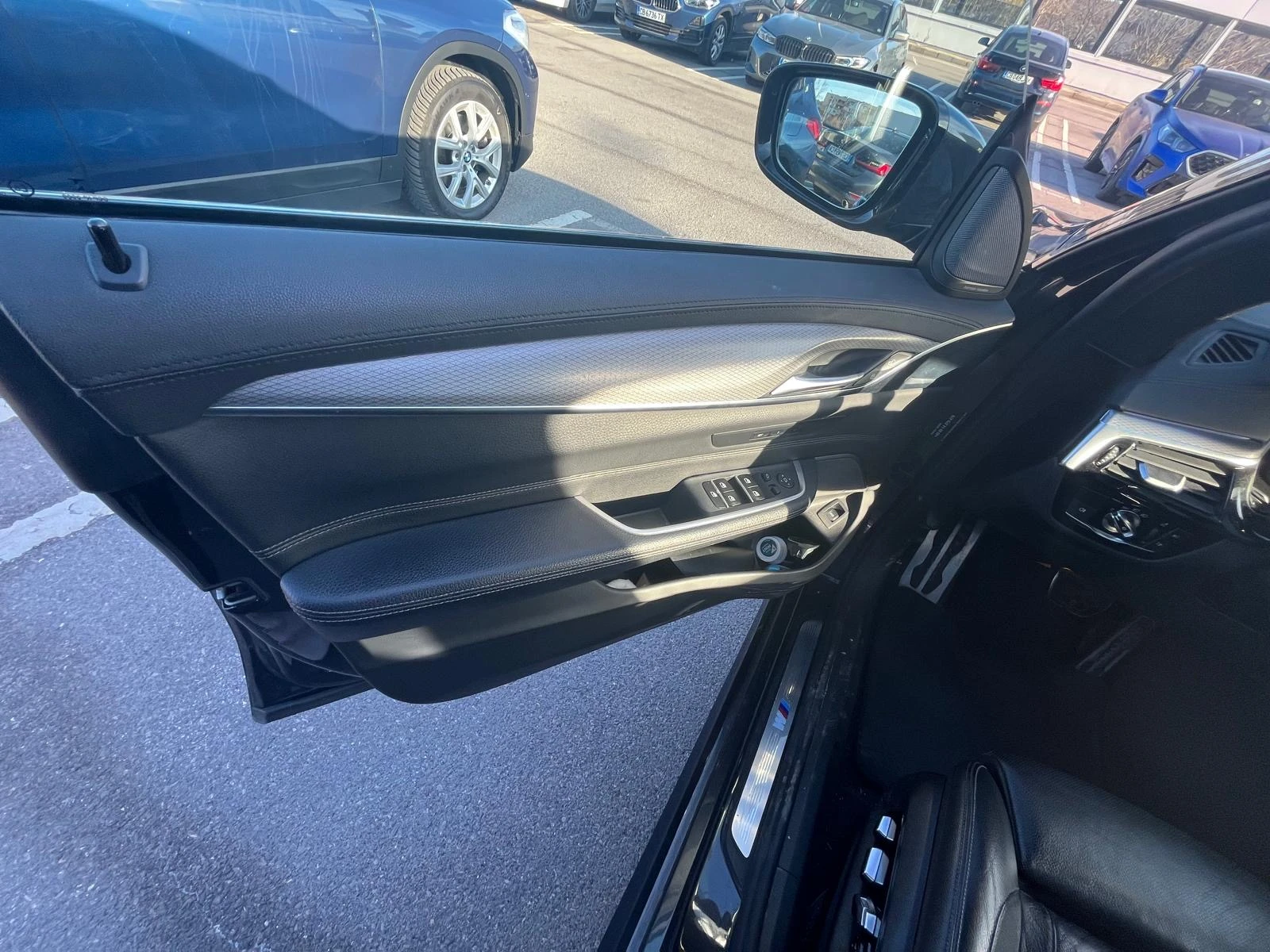 BMW 6 GT 640i X-drive/M-пакет/Top/обслужван в BMW, снимка 8 - Автомобили и джипове - 53804838