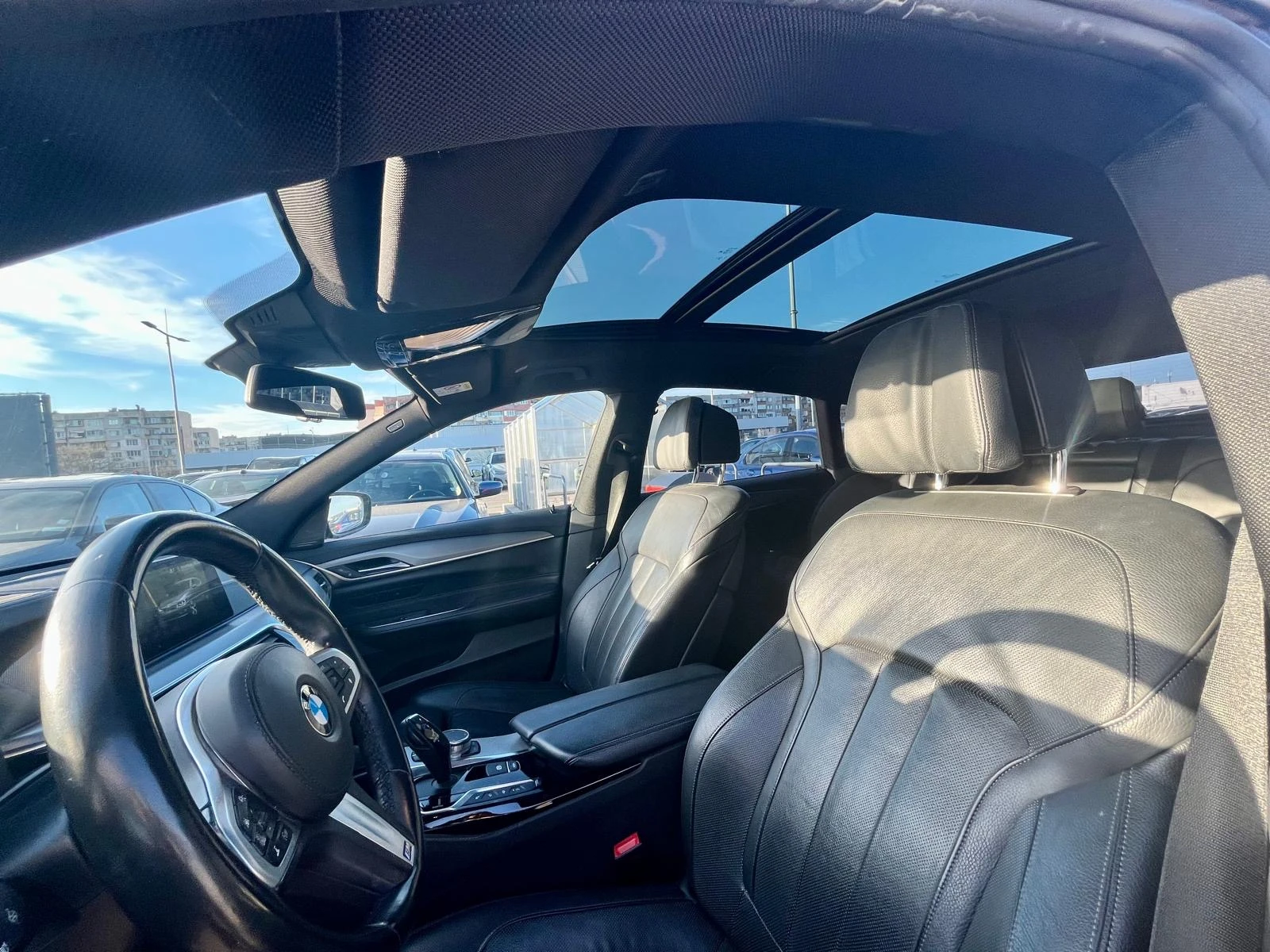 BMW 6 GT 640i X-drive/M-пакет/Top/обслужван в BMW, снимка 9 - Автомобили и джипове - 53804838